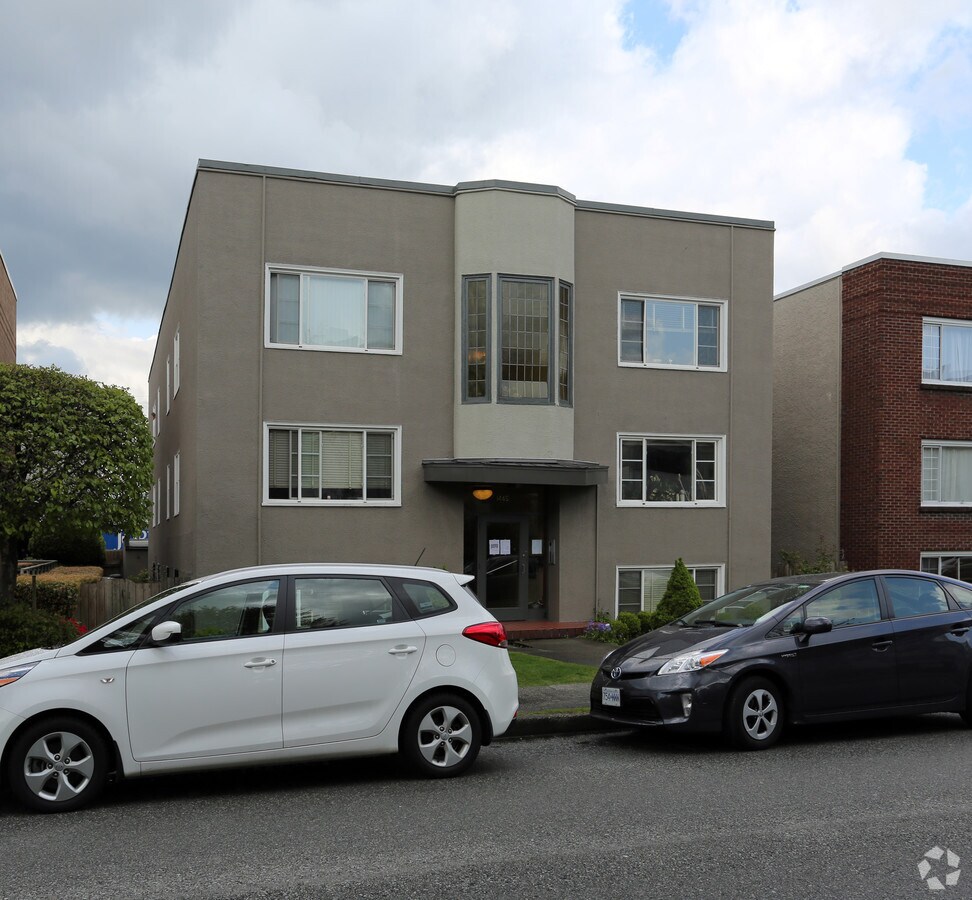 1445 W 10th Ave, Vancouver, BC V6H 1J8