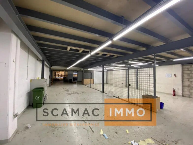 Industrial in Pantin for lease - Interior Photo - Image 1 of 8