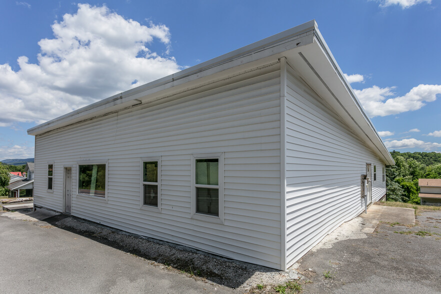 13100 Bedford Rd NE, Cumberland, MD for sale - Primary Photo - Image 1 of 12