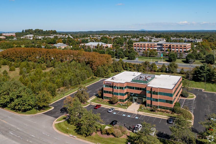 45150 Russell Branch Pky, Ashburn, VA for lease - Aerial - Image 2 of 3