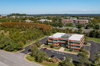 45150 Russell Branch Pky, Ashburn, VA - aerial  map view