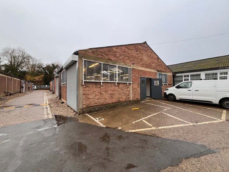 16C Mimram Rd, Hertford for lease - Building Photo - Image 2 of 3