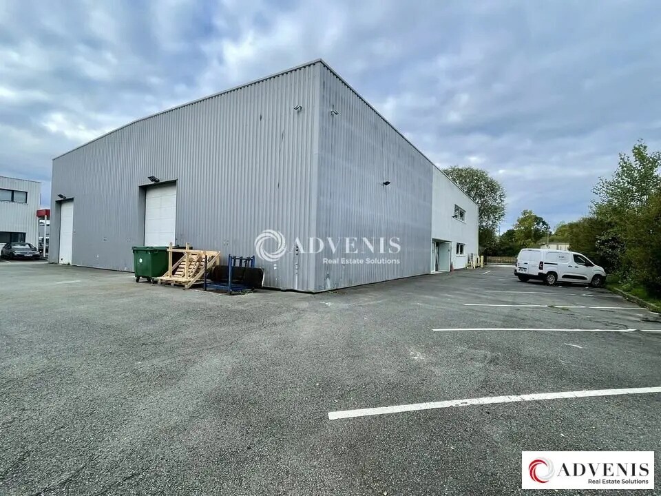 Flex in Le Haillan for lease Building Photo- Image 1 of 13
