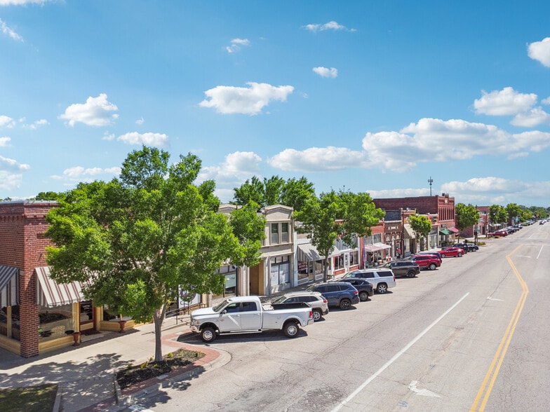 Portfolio of Collinsville Properties portfolio of 5 properties for sale on LoopNet.com - Building Photo - Image 1 of 23