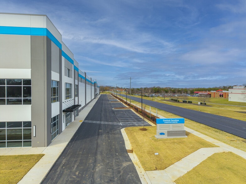 1736 Whites Kennel Rd, Burlington, NC for lease - Building Photo - Image 3 of 6