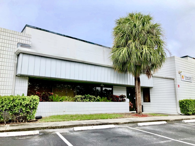 1020 NW 6th St, Deerfield Beach, FL for lease - Building Photo - Image 1 of 8