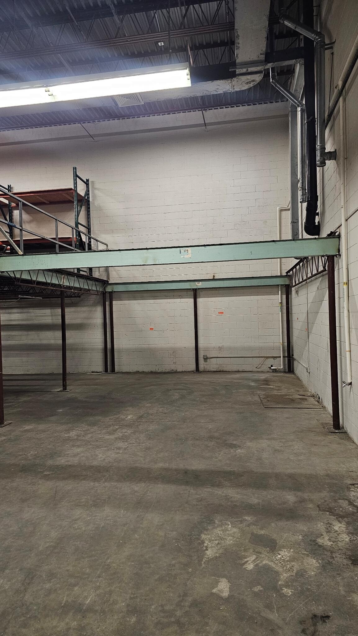 1372 Main St, Coventry, RI for lease Interior Photo- Image 1 of 6