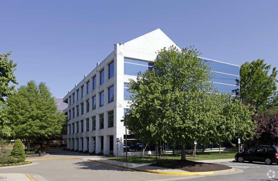 5309 Commonwealth Centre Pky, Midlothian, VA 23112 - Office for Lease ...