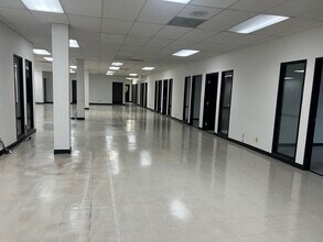 23351-23361 Madero, Mission Viejo, CA for lease Interior Photo- Image 1 of 4