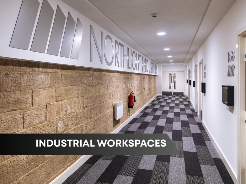 Glen Way, Brierfield for lease - Lobby - Image 3 of 32