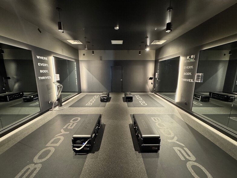 13351 Rock Wren Ln, Riverton, UT for lease - Primary Photo - Image 1 of 6