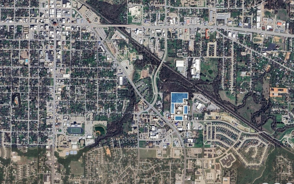 Parker Medical Plaza portfolio of 4 properties for sale on LoopNet.com - Aerial - Image 2 of 4