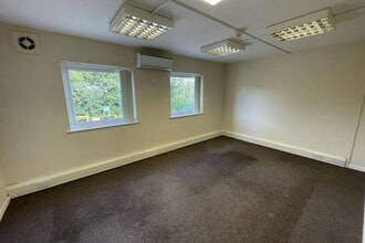 Ivyhouse Ln, Hastings for lease Interior Photo- Image 2 of 3