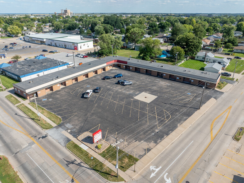 1835 E Military Ave, Fremont, NE for lease - Aerial - Image 2 of 10