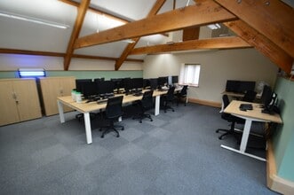 Hill, Filleigh for lease Interior Photo- Image 2 of 8