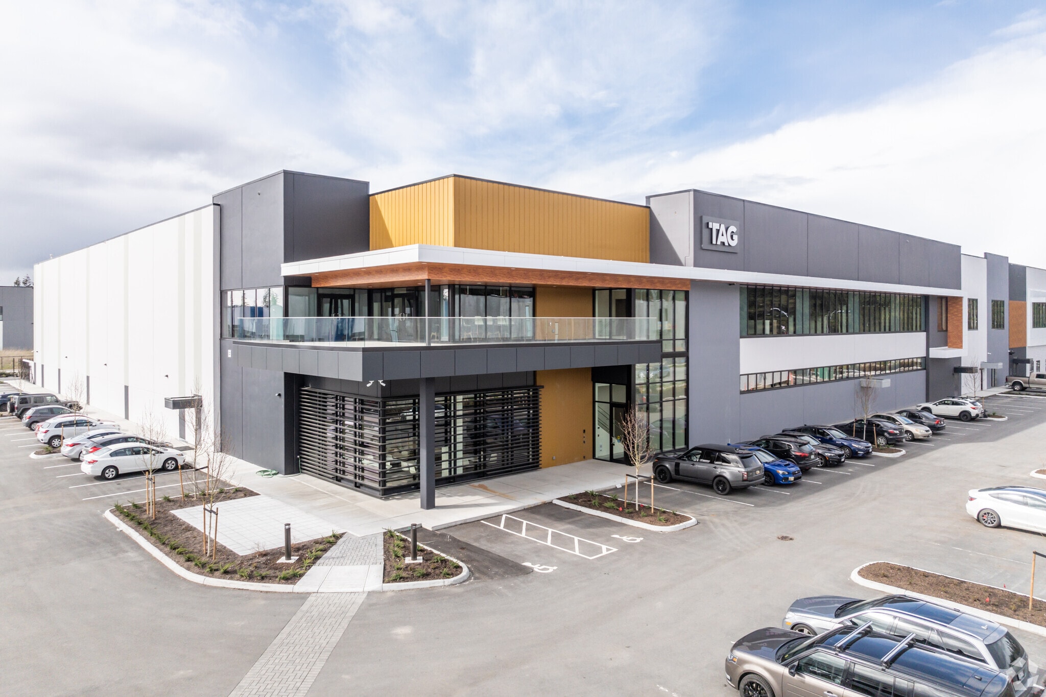 3353 194 St, Surrey, BC for lease Primary Photo- Image 1 of 5