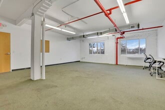 2020-2034 Leonard Ave, Columbus, OH for lease Interior Photo- Image 2 of 4