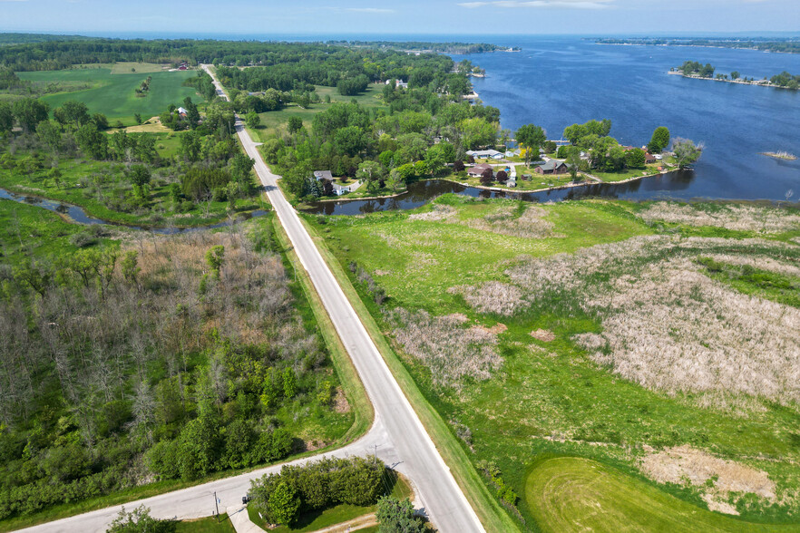 3223 County Road CC, Sturgeon Bay, WI for sale - Primary Photo - Image 1 of 50