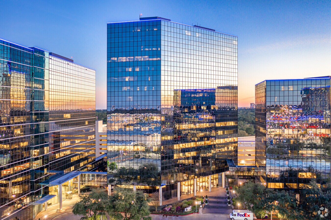 820 Gessner Rd, Houston, TX 77024 Two Memorial City Plaza