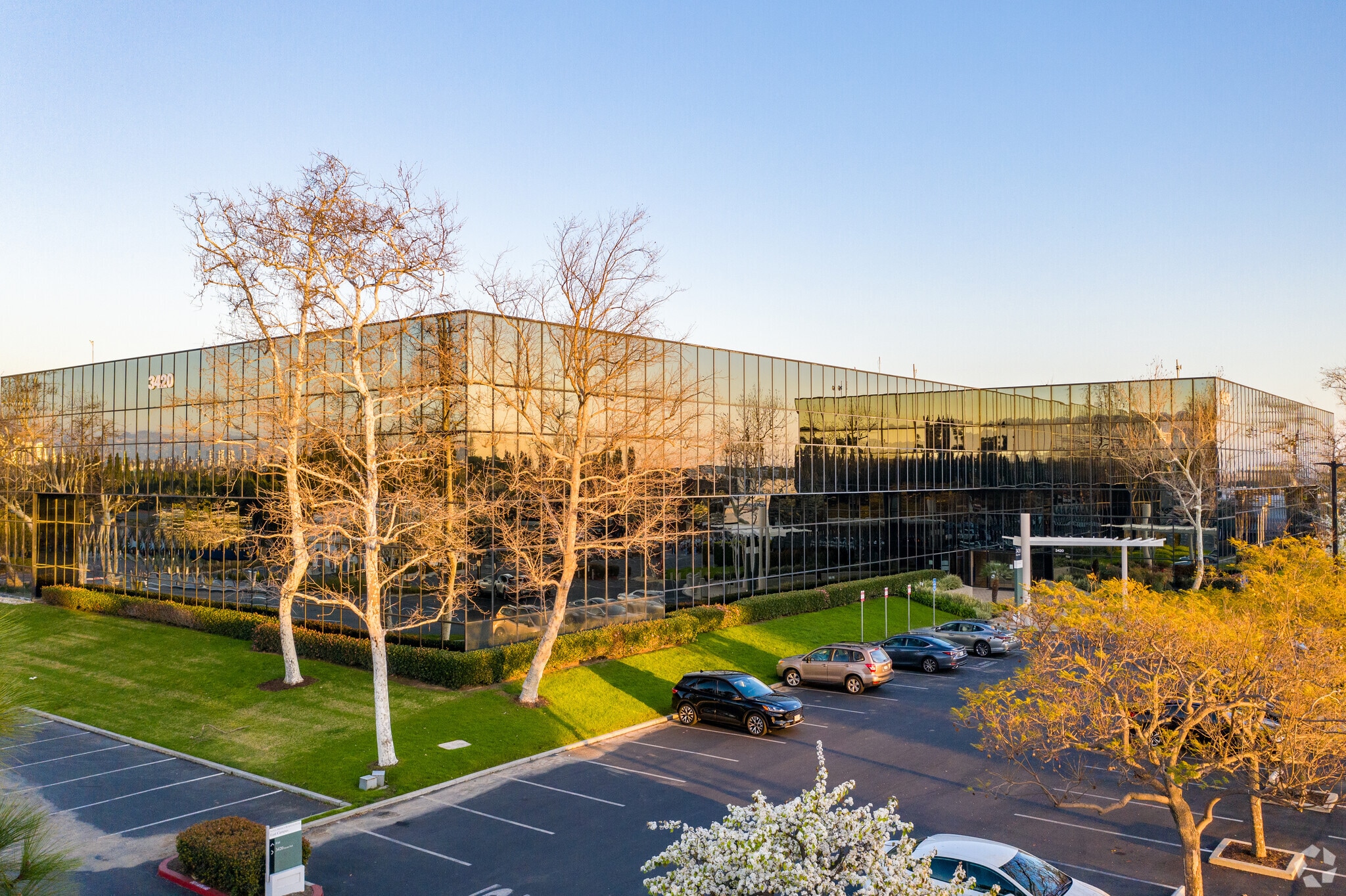 3420 Ocean Park Blvd, Santa Monica, CA for lease Building Photo- Image 1 of 12