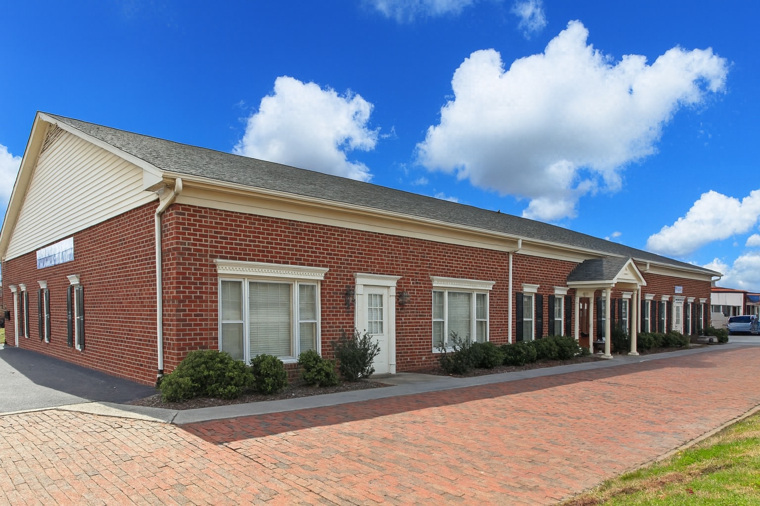 4601 W Market St, Greensboro, NC for lease Building Photo- Image 1 of 13