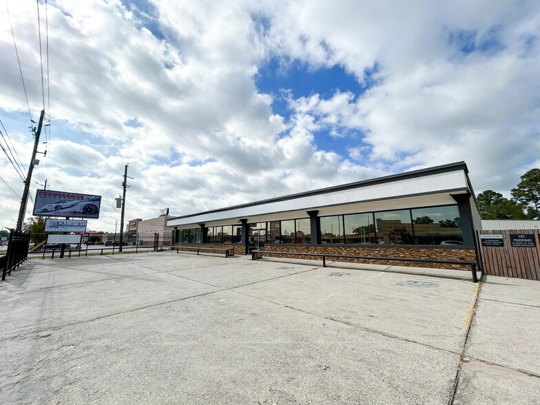 14037 Stuebner Airline Rd, Houston, TX for lease - Building Photo - Image 1 of 10