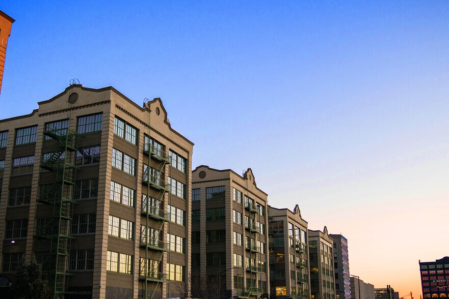 33 35th St, Brooklyn, NY for lease - Building 5 through 8 - Image 1 of 11