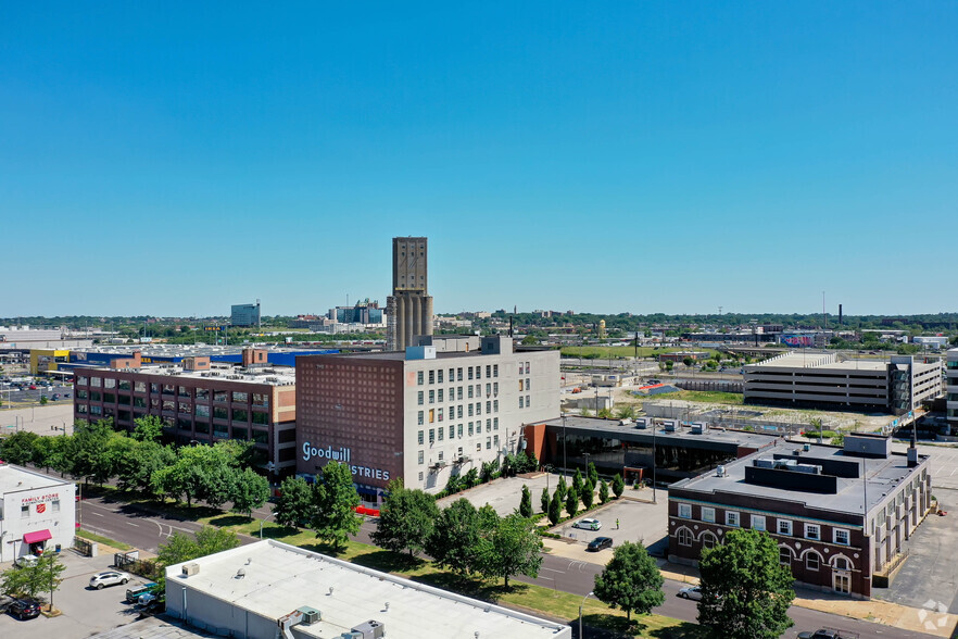 4100-4128 Forest Park Ave, Saint Louis, MO for sale - Building Photo - Image 3 of 3