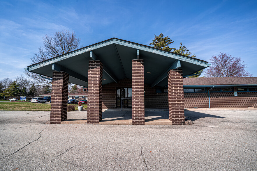 1809 S Park Ave, Alexandria, IN for sale - Building Photo - Image 3 of 28