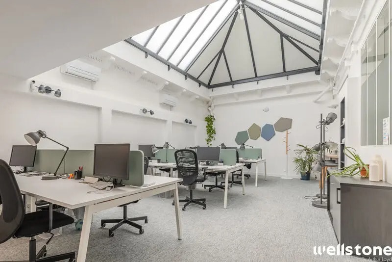 10 Rue D'Hauteville, Paris for lease - Building Photo - Image 2 of 17