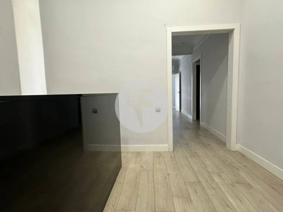 Plaça de Francesc Macià, Barcelona, Barcelona for lease Interior Photo- Image 1 of 7