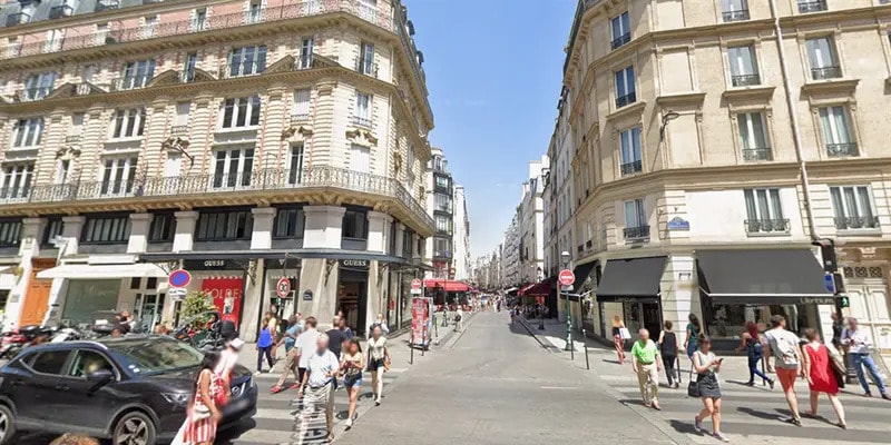 Retail in Paris for lease - Building Photo - Image 3 of 4