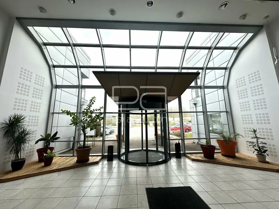 Office in Messein for lease Lobby- Image 1 of 14