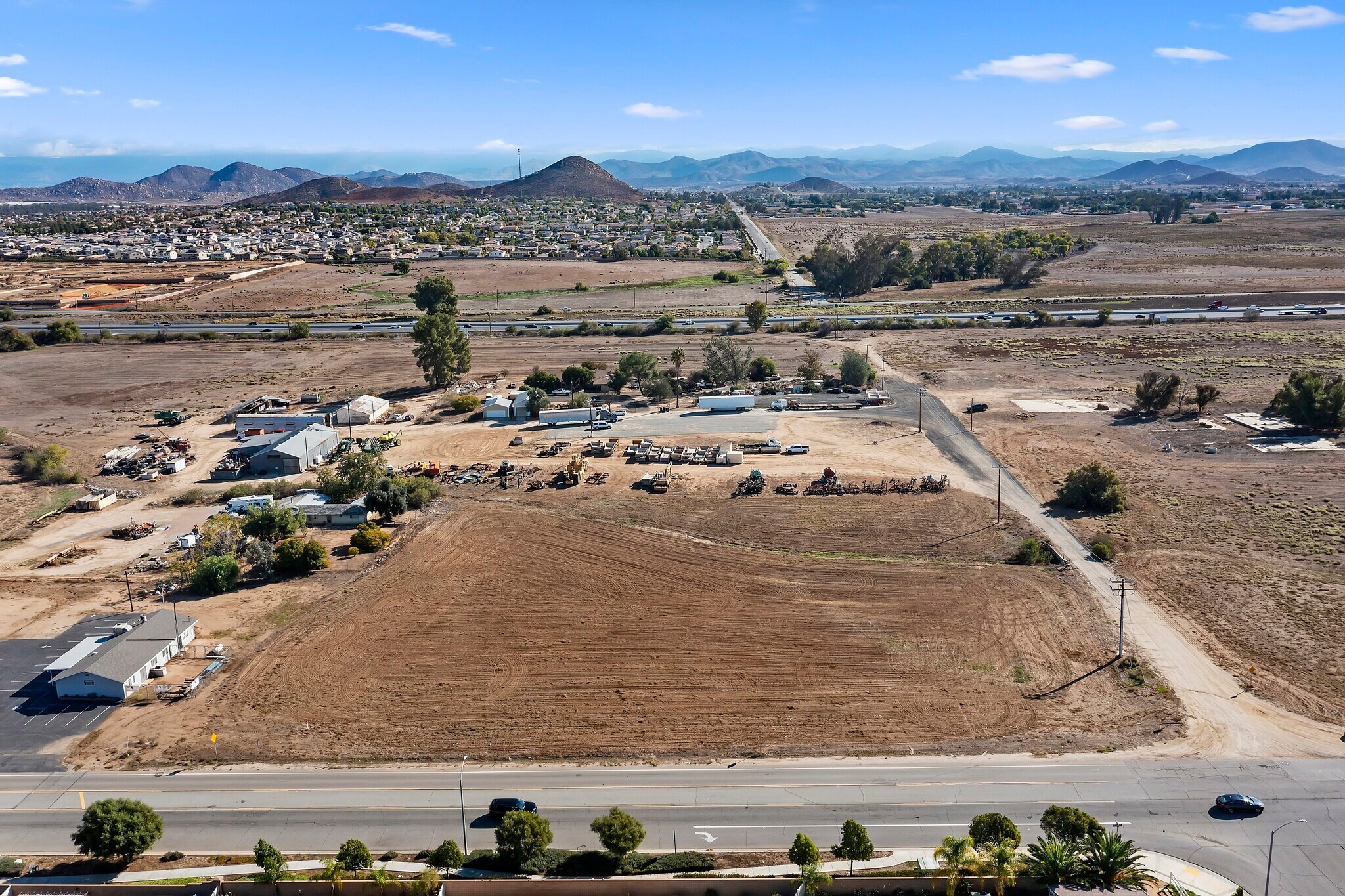 27860 Garbani Rd, Menifee, CA 92584 Commerical Lot 8.61 Acres