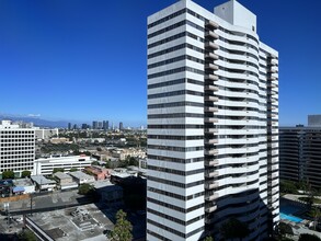 11755 Wilshire Blvd, Los Angeles, CA for lease Building Photo- Image 1 of 4