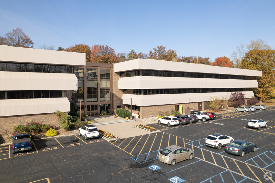 800 Kinderkamack Rd, Oradell, NJ for lease - Building Photo - Image 3 of 36