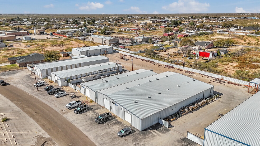 2110 W 44th St, Odessa, TX for sale - Building Photo - Image 2 of 38