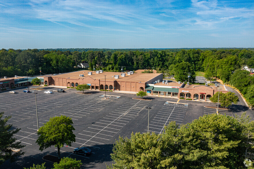 7801 W Broad St, Richmond, VA for lease - Building Photo - Image 2 of 4