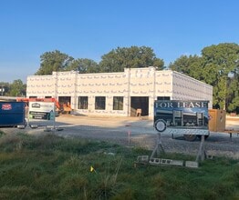 1111 N Military Ave, Green Bay, WI for lease Building Photo- Image 1 of 4