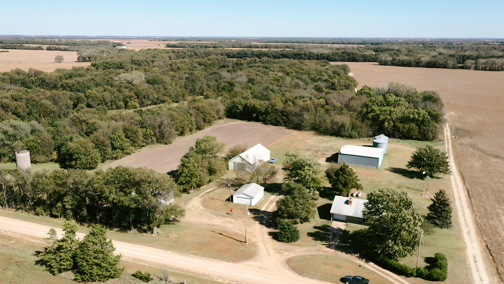 11500 N 127th St E, Valley Center, KS for sale - Primary Photo - Image 1 of 1