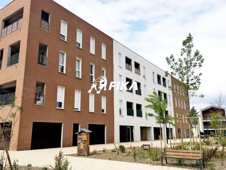 Retail in Toulouse for sale - Building Photo - Image 1 of 6