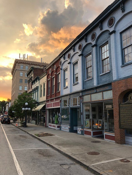 226 W Main St, Frankfort, KY for sale - Building Photo - Image 1 of 1