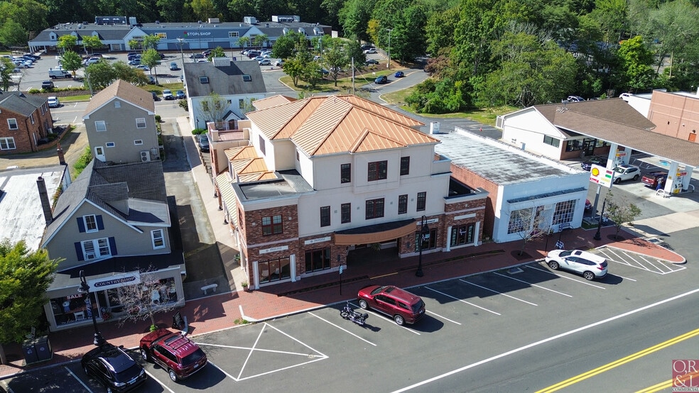 670 Boston Post Rd, Madison, CT for lease - Building Photo - Image 1 of 20