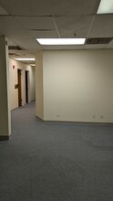 533 W North Ave, Elmhurst, IL for lease Interior Photo- Image 1 of 3