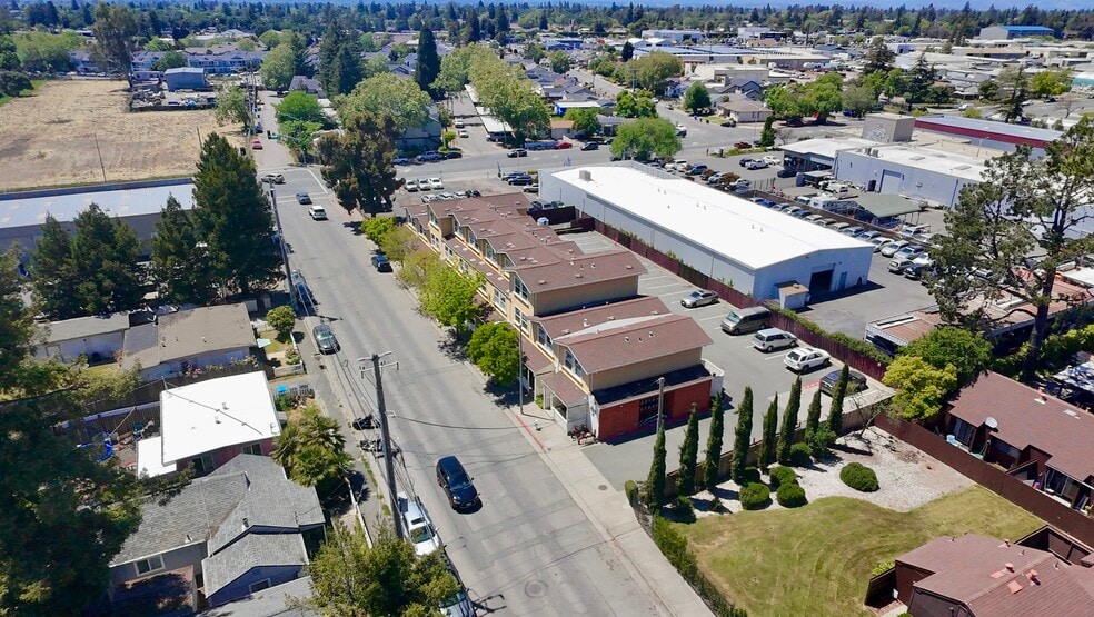 623 Aston Ave, Santa Rosa, CA for sale - Aerial - Image 2 of 12