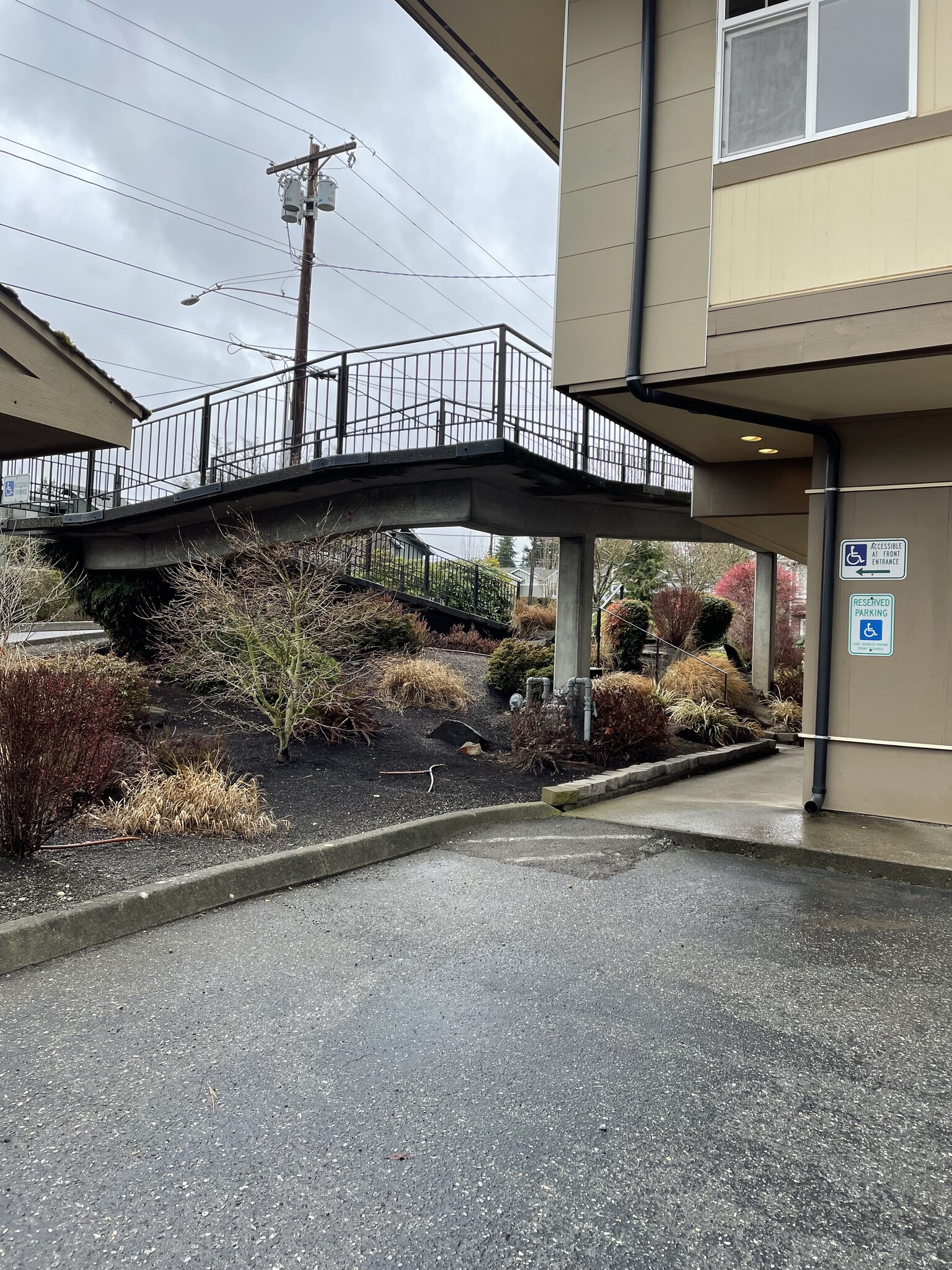 7907 212th St SW, Edmonds, WA for lease Building Photo- Image 1 of 10