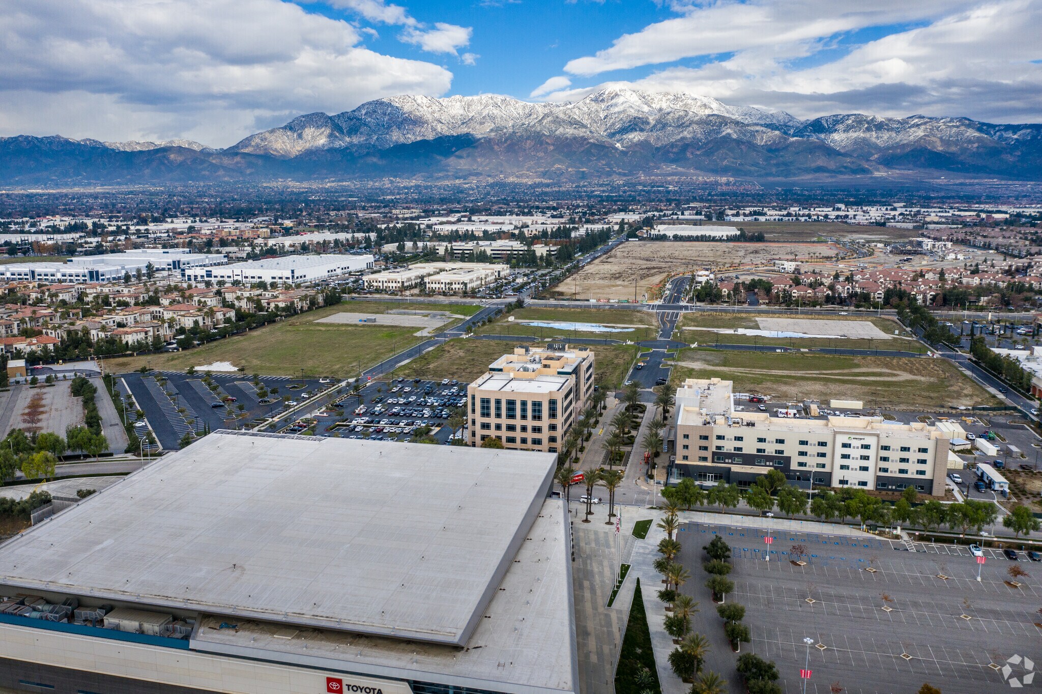 901 Via Piemonte, Ontario, CA 91764 - One Piemonte | LoopNet