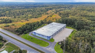 1315 Dean Forest Rd, Savannah, GA for lease Building Photo- Image 2 of 9