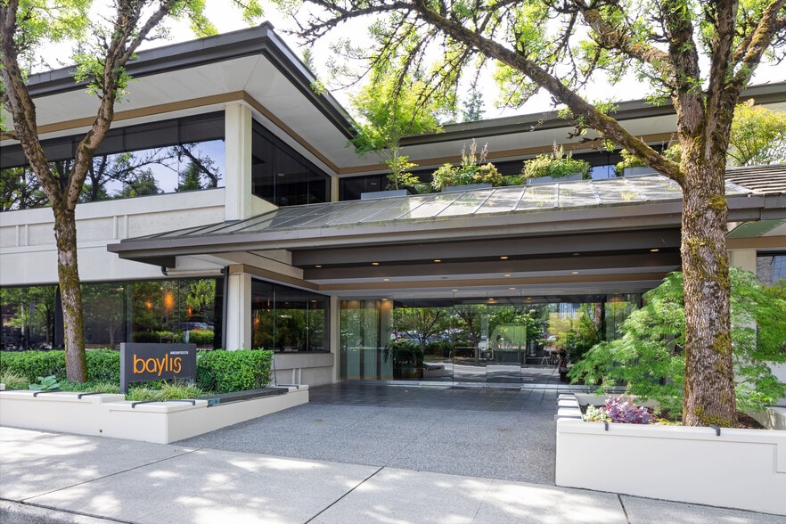 10801 Main St, Bellevue, WA for lease - Building Photo - Image 2 of 8