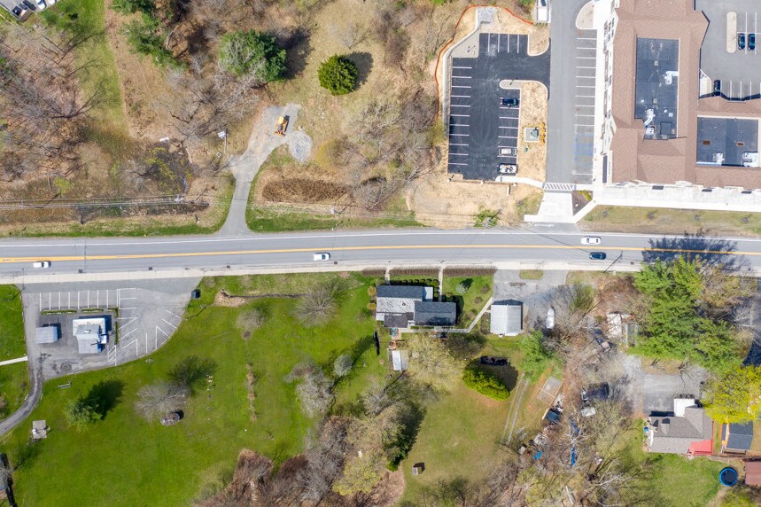 1328 New Scotland Rd, Slingerlands, NY 12159